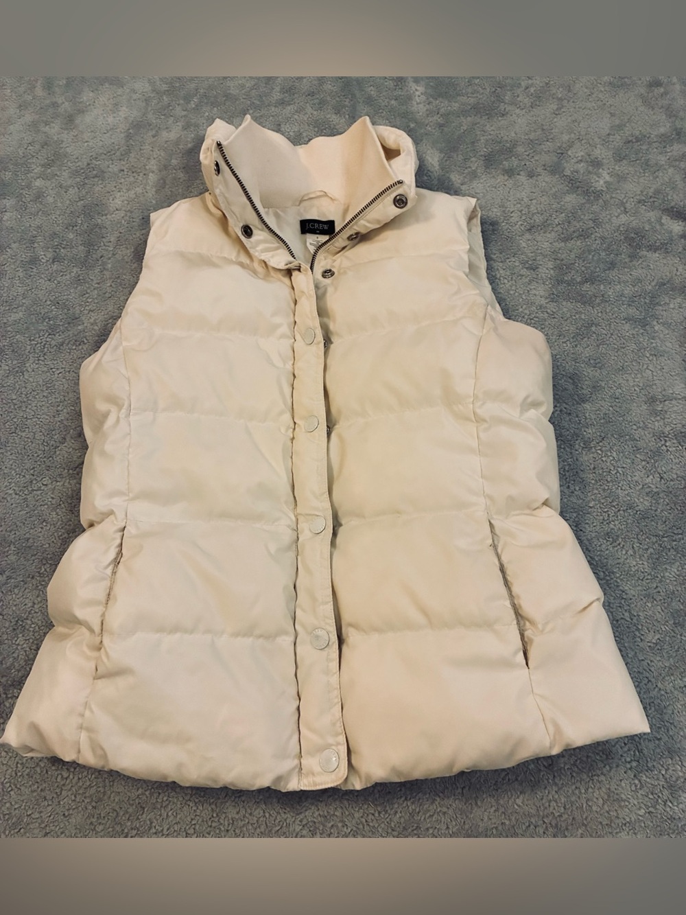 Women’s J. Crew Cream Quilted Puffer Zipper/Button High Collar Vest Size Small